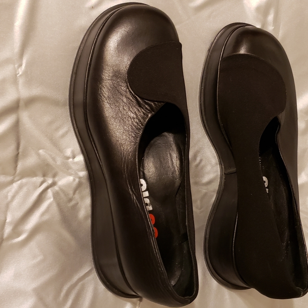 Charles Jourdan shoes